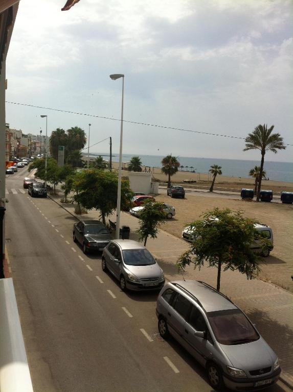 Hostal El Puerto Caleta De Velez Extérieur photo