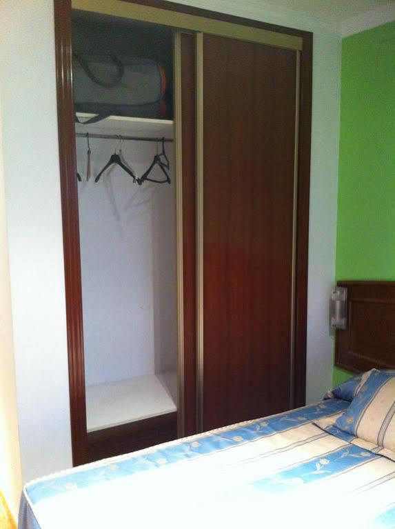 Hostal El Puerto Caleta De Velez Extérieur photo