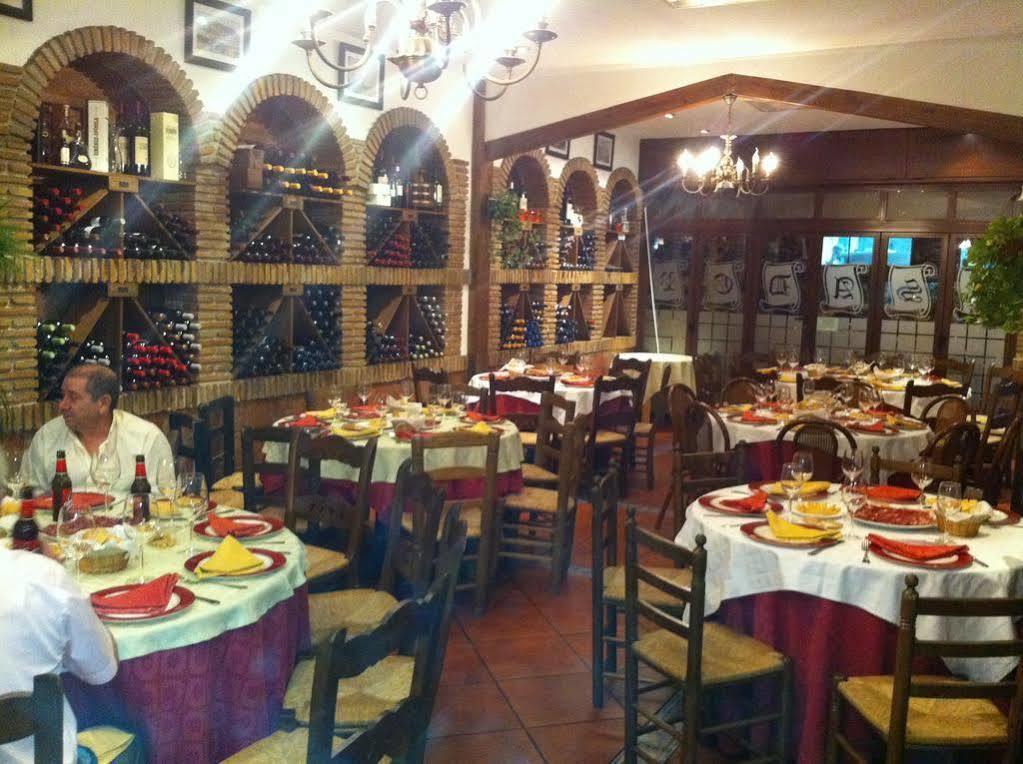 Hostal El Puerto Caleta De Velez Extérieur photo
